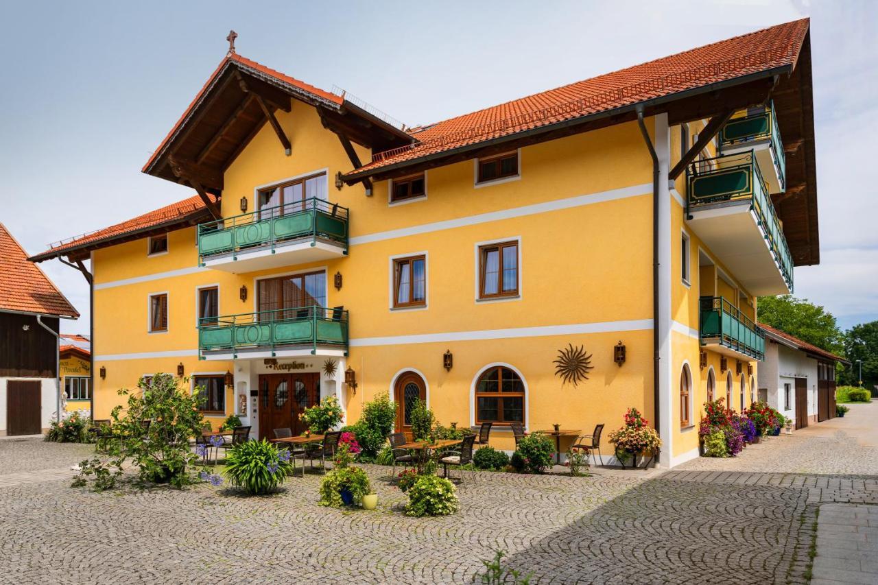 Hotel Preishof Kirchham Luaran gambar