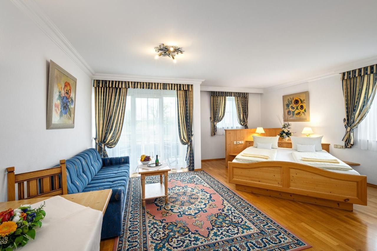 Hotel Preishof Kirchham Luaran gambar